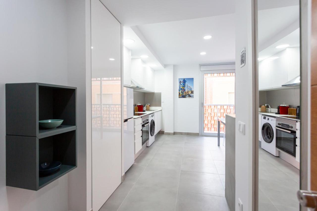 8 Lacus Baikal L'Hospitalet de Llobregat Exterior foto